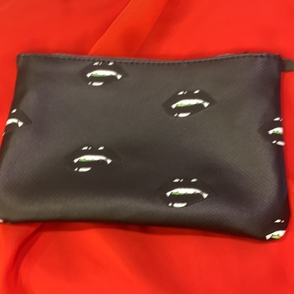 - 10 piece IPSY make up bundle and skin care. - Picture 2 of 11